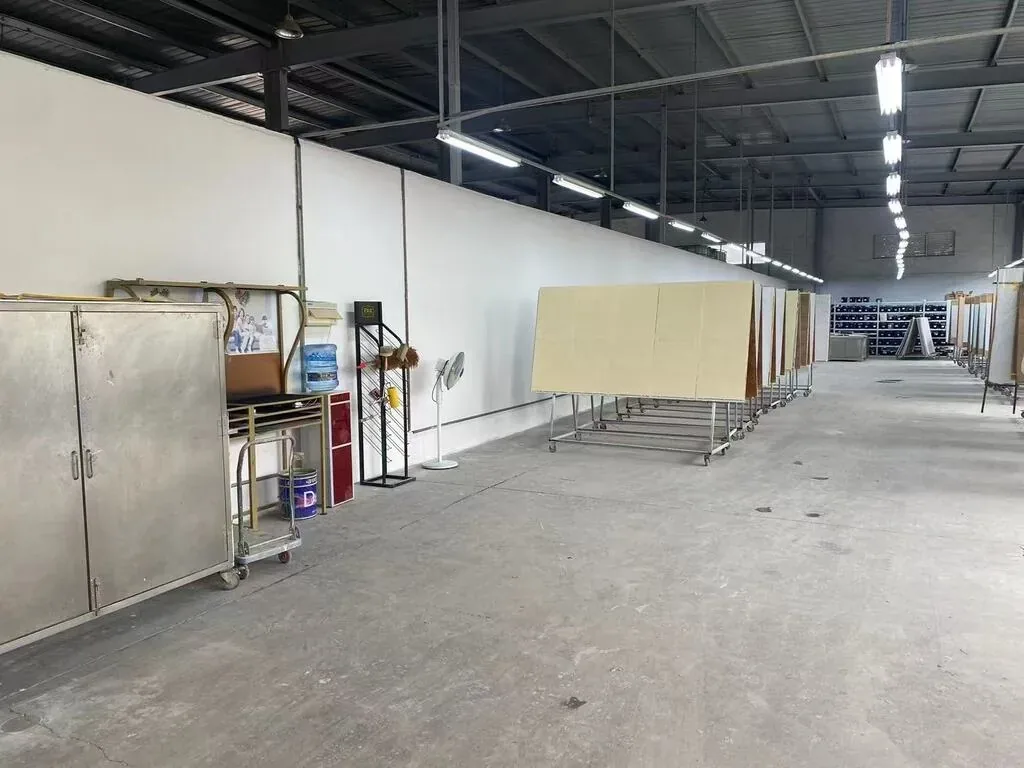 爱涂妆工匠师培训体系:以工艺标准化重塑墙面装饰艺术
艺术涂料施工
艺术涂料服务